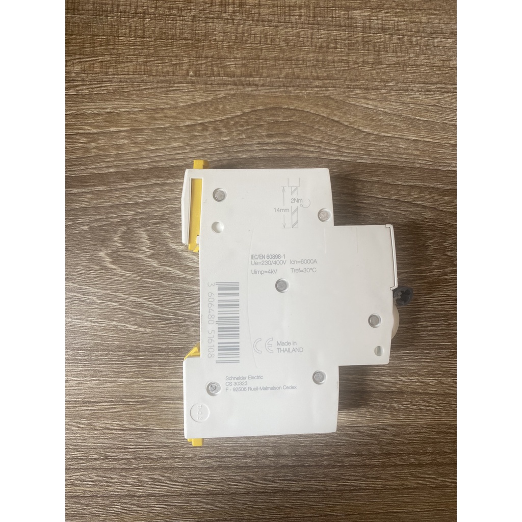 A9K27106 A9K27110 A9K27116 A9K27120 A9K27125 A9K27132 Cầu dao Áp Tô Mát MCB 1P Schneider