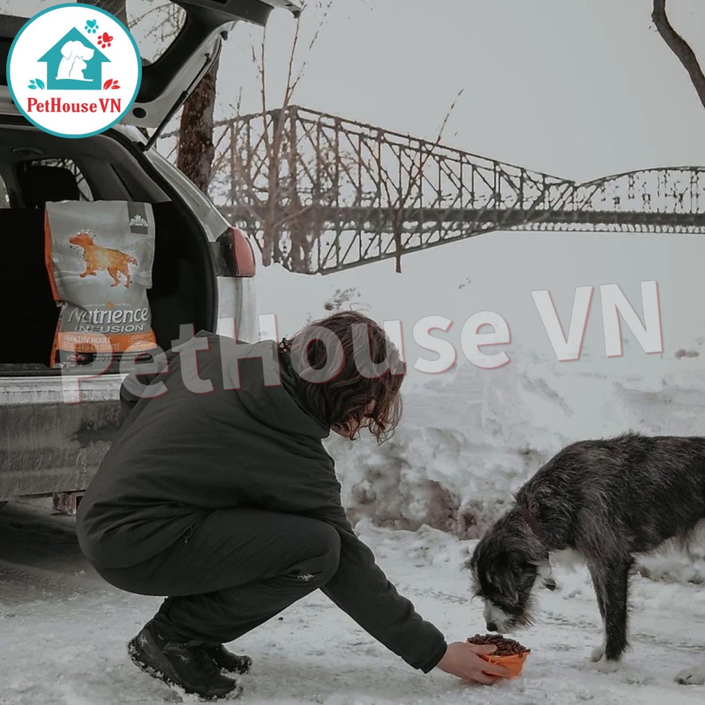 NUTRIENCE INFUSION - Bao 10Kg Thức Ăn Hạt Cho Chó Trưởng Thành Vừa Và Lớn Vị Gà & Rau Củ Quả Hàng Chính Hãng