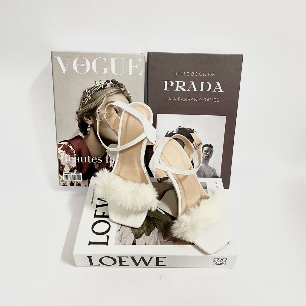 Giày Sandal nữ đế vuông bigsize quai gắn lông vũ gót nhọn 9 phân SD003