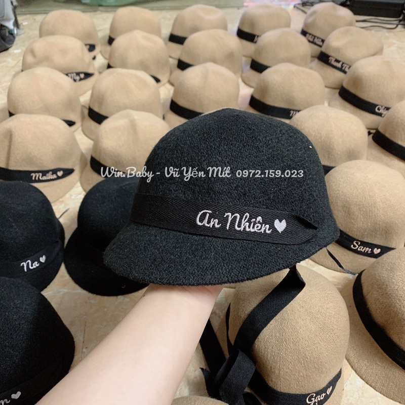 Mũ len lưỡi trai thêu tên độc quyền bé trai bé gái có dây quai buộc chống rơi