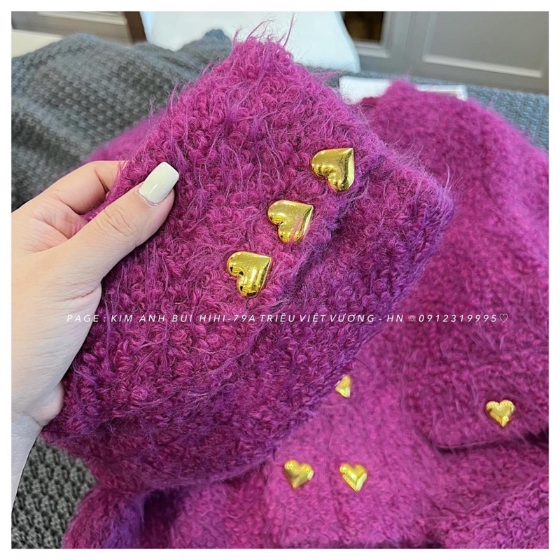 Áo khoác dạ lông cừu cúc tim vàng