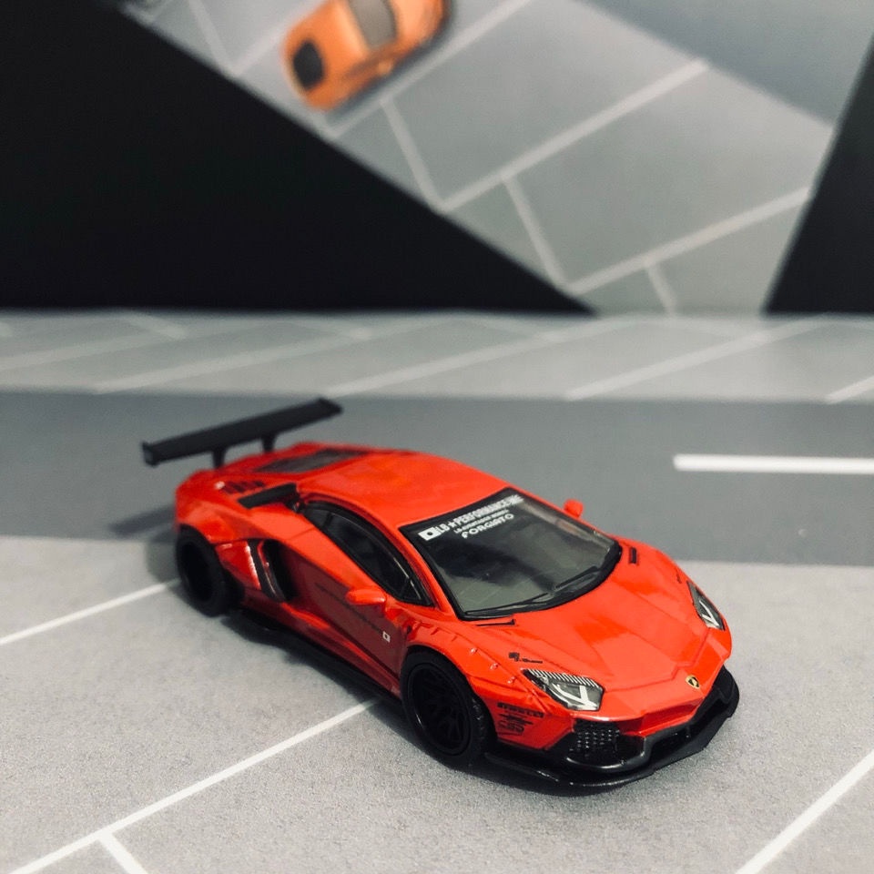 Mô Hình Xe Hơi Lamborghini Daniel Lkwk Evan Tỉ Lệ 1: 64