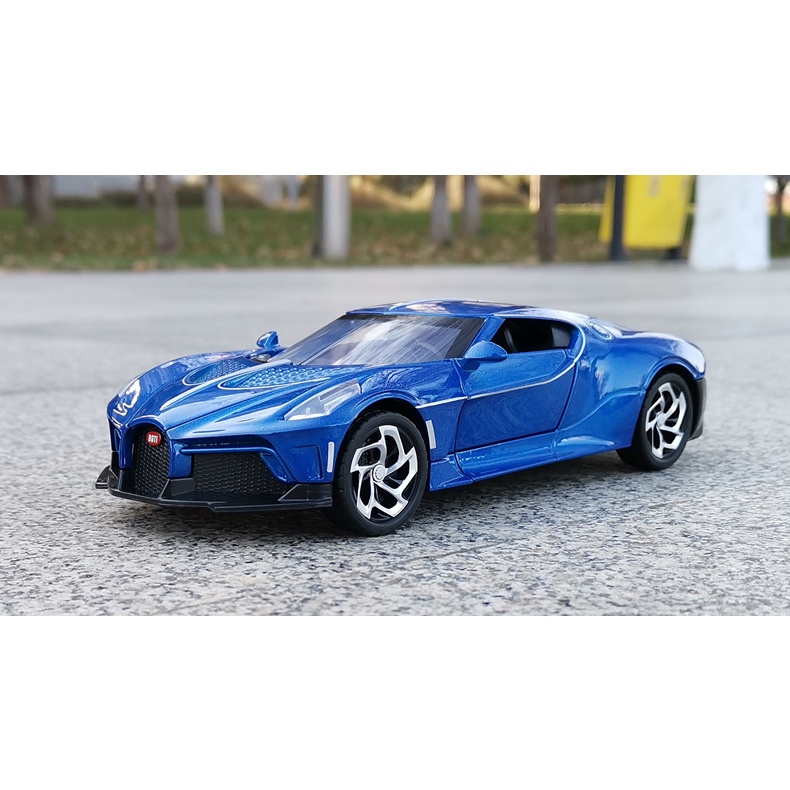 Xe mô hình Bugatti La Voiture Noire tỉ lệ 1:24