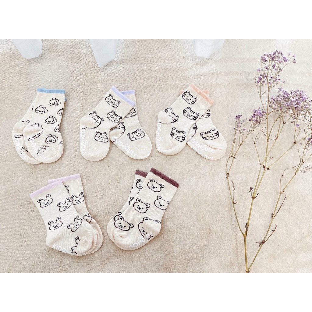 Tất cổ viền chất len dầy dặn có chống trượt  Kid House