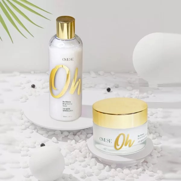 Kem dưỡng trắng da mặt, dưỡng ẩm và thu nhỏ lỗ chân lông OMUSE Oh So Glowy Brightening Cream 50ml