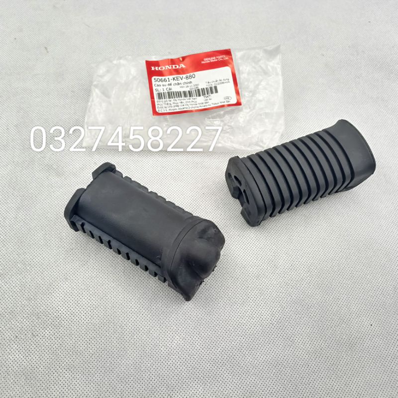 Cặp cao su gác chân giữa xe FUTURE 1 đời đầu zin Honda