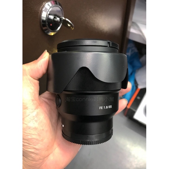 Khóa Đảo Ngược Không Góc C26N Cho SONY FE 85 1.8 85mm F1.8 Hood SH150