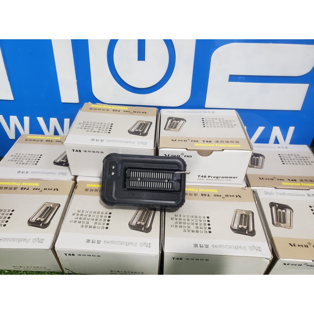 Máy nạp rom XGecu T48, siêu phẩm tốc độ và số lượng IC hỗ trợ và đế 8 chân to
