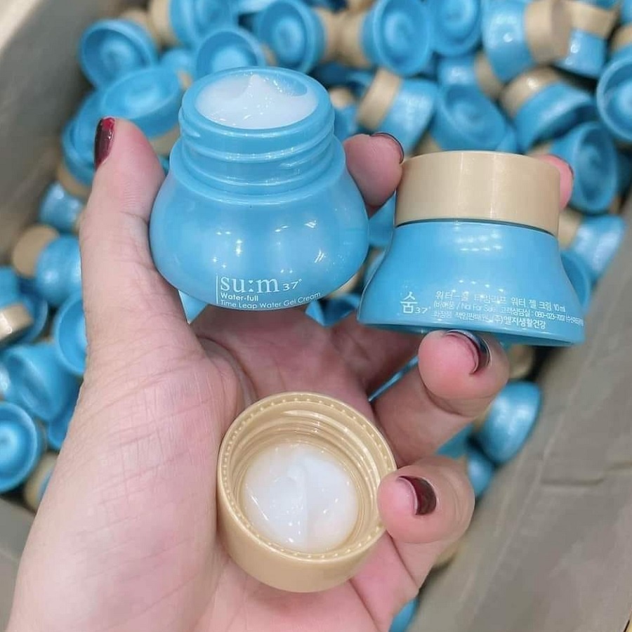 KEM DƯỠNG CHO DA DẦU NHỜN GIÚP GIẢM MỤN, SE KHÍT LỖ CHÂN LÔNG SUM XANH 10ml
