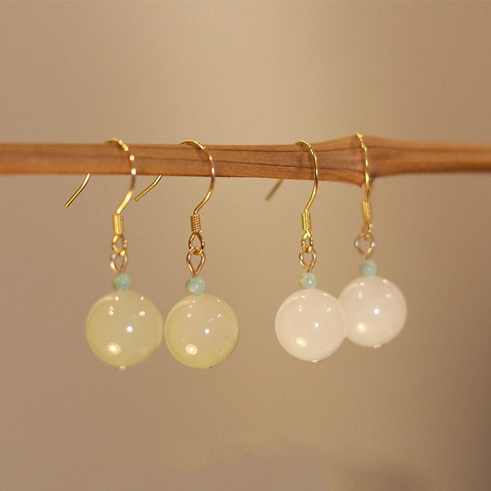 Khuyên Tai Lủng Lẳng Xỏ Hạt Đồng Xanh Lá Thiết Kế Thời Trang Cổ Điển Cho