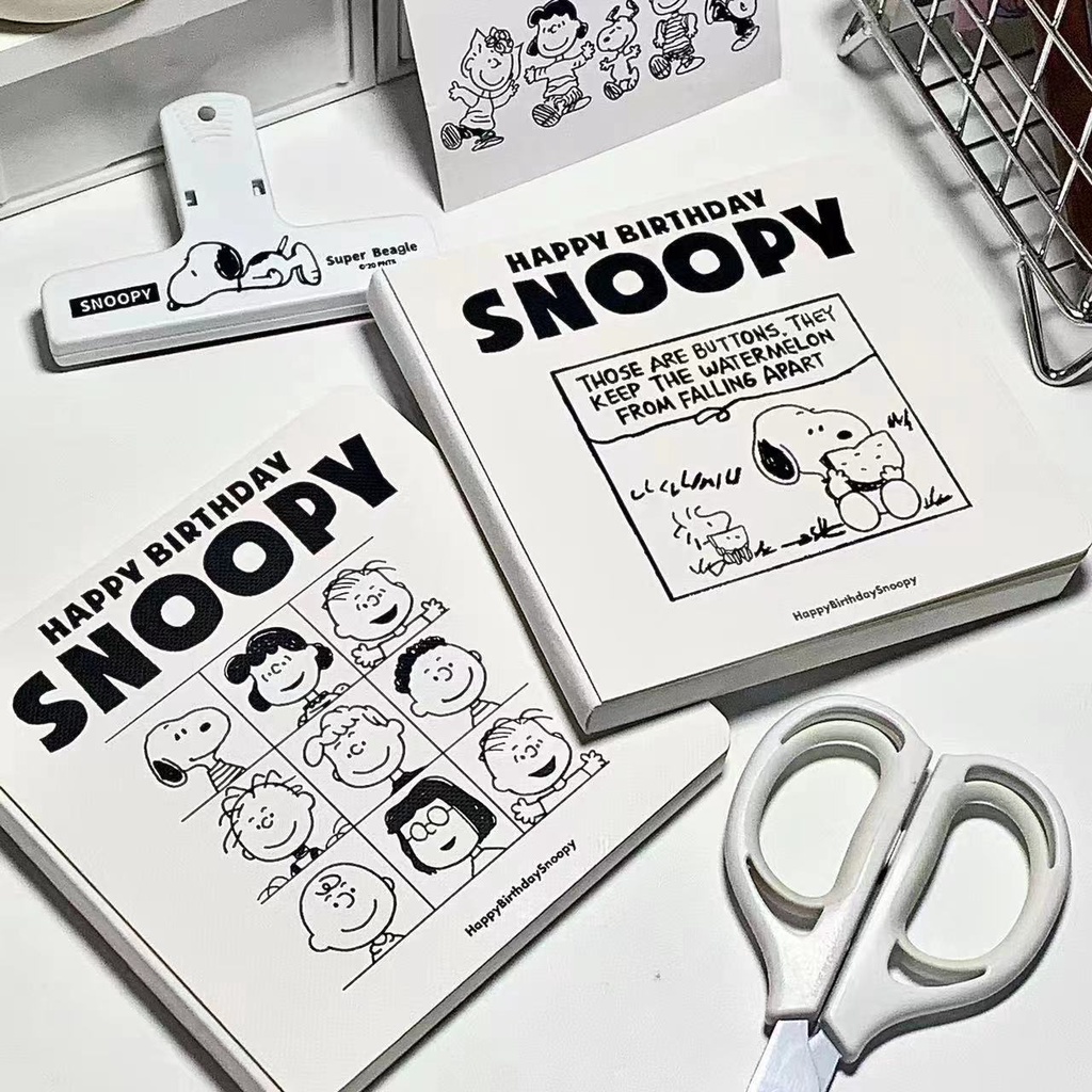 Sổ Tay Ghi Chú Hình Vuông Dày Dặn In Hình Snoopy Dễ Thương