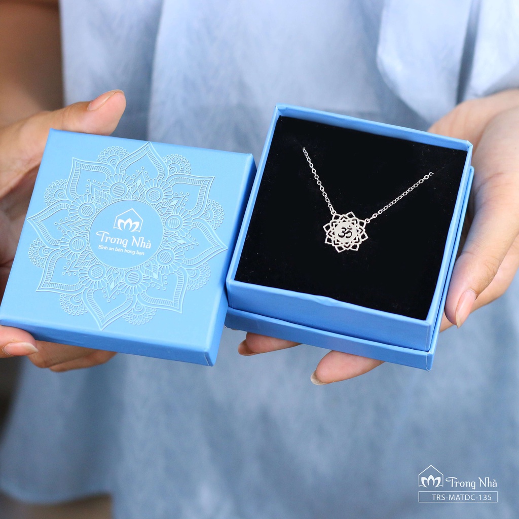 Mặt dây chuyền bạc biểu tượng Mandala OM - Trang sức Bình An - Trong Nhà