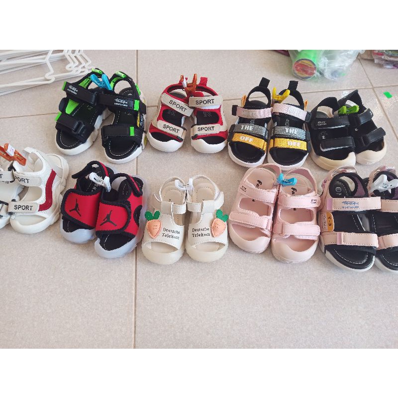 Thanh lý xả rẻ sandal trẻ em mầm non