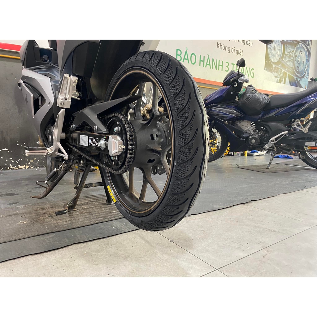 Vỏ Maxxis 100/70-17 gắn vừa cho Exciter 135, Raider, Axelo...  030035