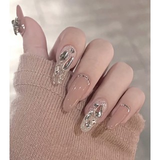 Nailbox thiết kế đính đá lấp lánh và charm