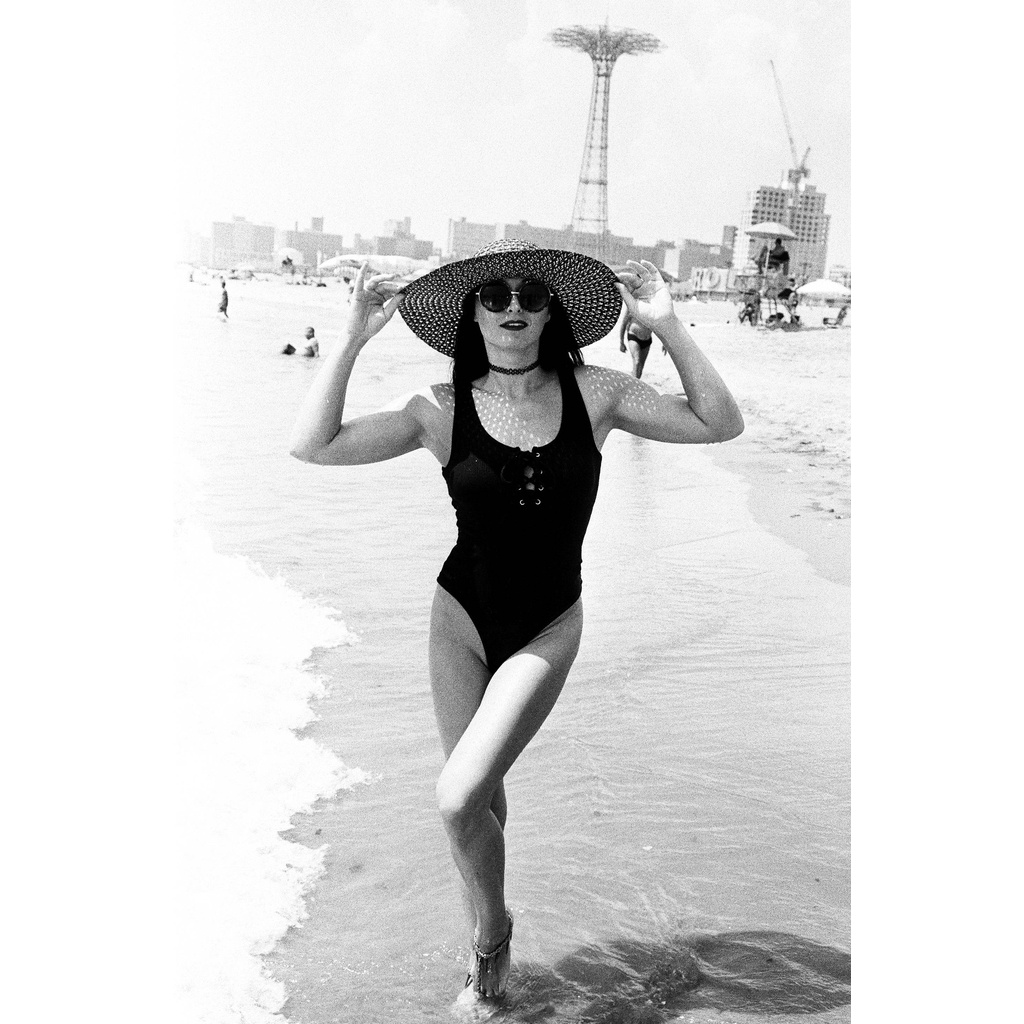 Phim CatLABS X Pro ISO 320, Đen Trắng B&W, 135/35mm x 36 Kiểu, In Date Cho Máy Chụp Ảnh Film - LIIQ Flash