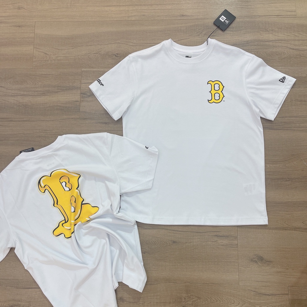 [CHÍNH HÃNG] Áo Thun New Era X BTS - Logo B vàng *Trắng* - Code: 13277225
