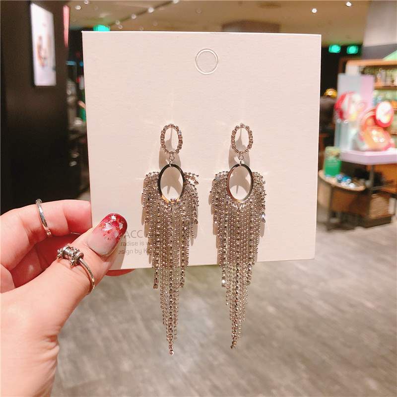 Khuyên Tai Tua Rua Đính Đá Thời Trang Hàn Quốc