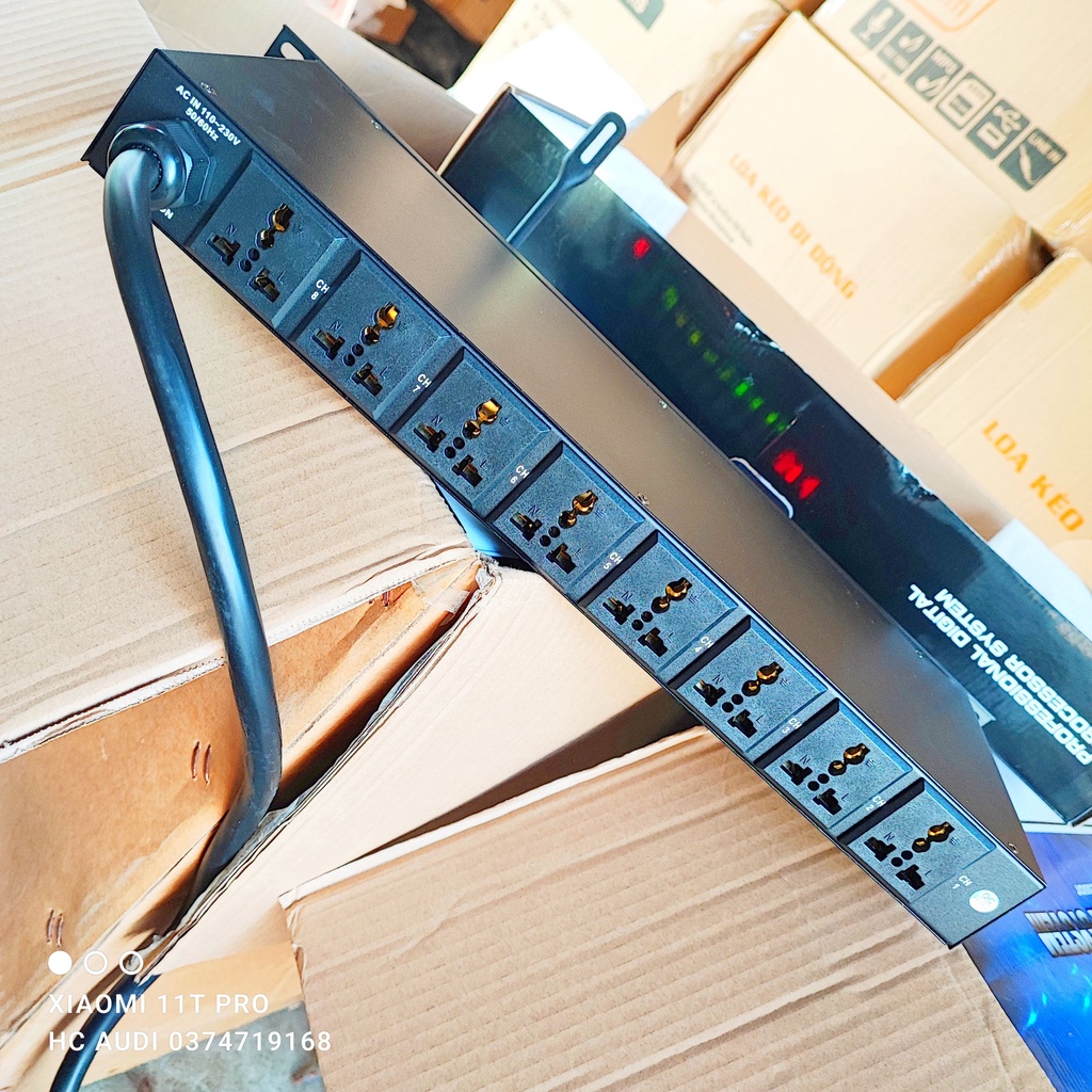Quản lý nguồn DBX LX8 LX 8 mười ổ thế hệ mới , tặng đèn chiếu sáng