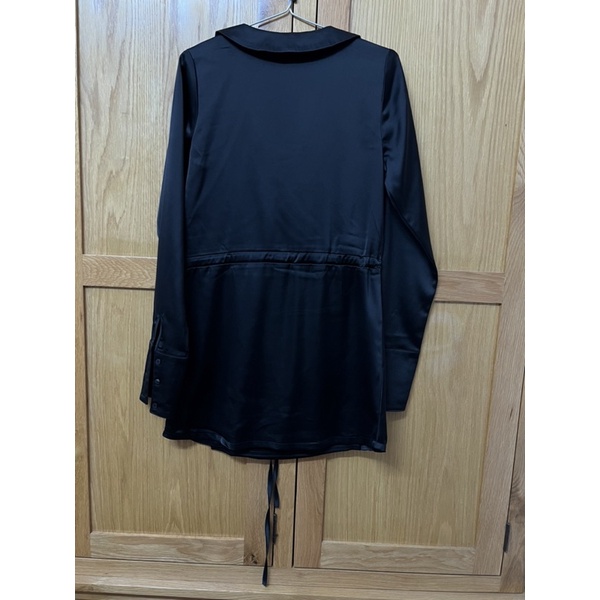 Đầm lụa Naomi Silk Dress của KISSERINE