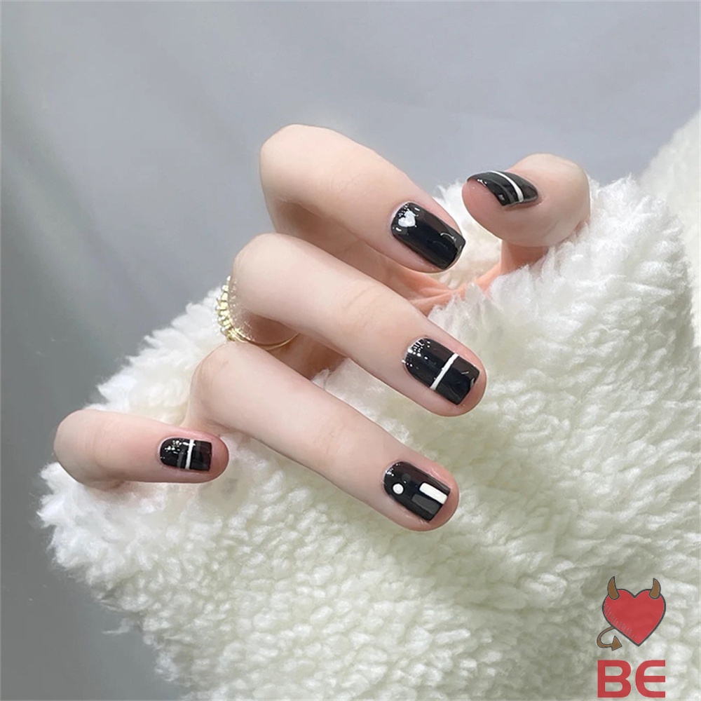 YADORNOS Set 24 Móng Tay Giả Màu Đen Đính Trái Tim