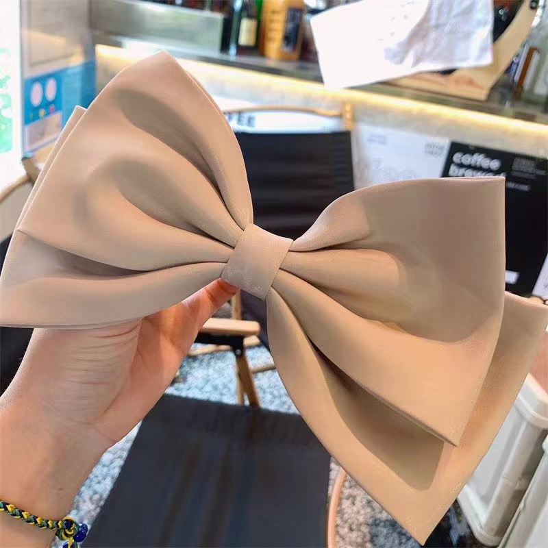 Kẹp Tóc Hình Nơ Màu Đen Sáng Bóng Thanh Lịch Cho Nữ