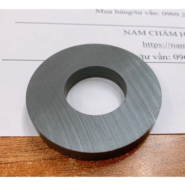 Nam châm ferrite 70x10 lỗ 32mm