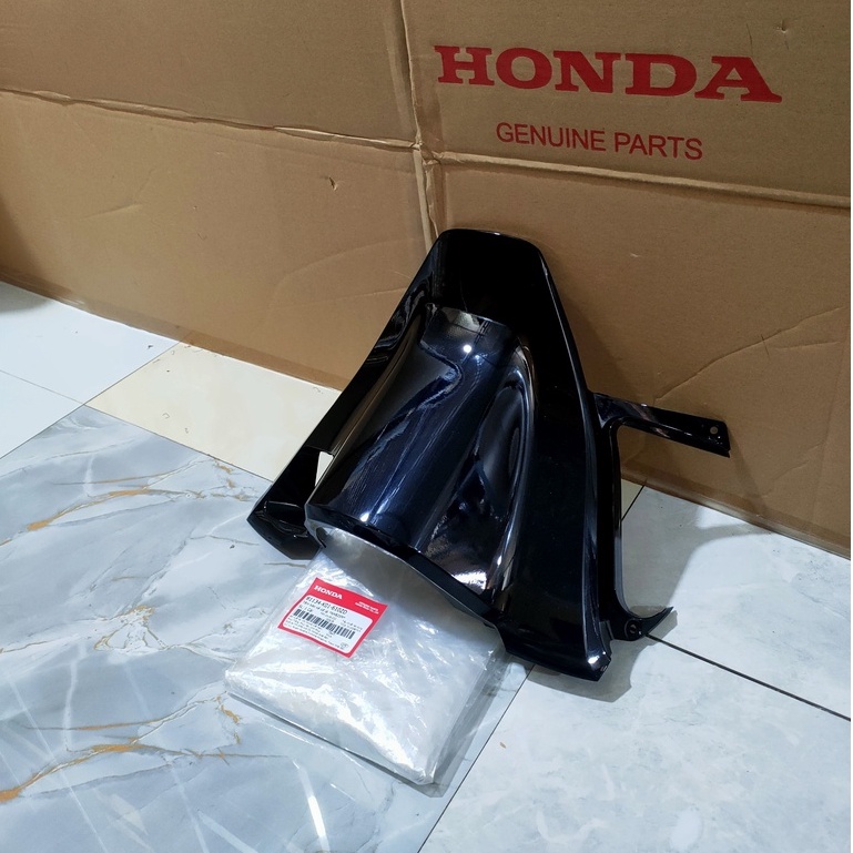 Tấm bảo vệ cổ lái - ốp ổ khóa HONDA SH 125&150 năm 2015 màu Đen. *NHB25M* 81134K01610ZD