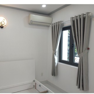 Mành rèm cửa sổ màu xám nhạt