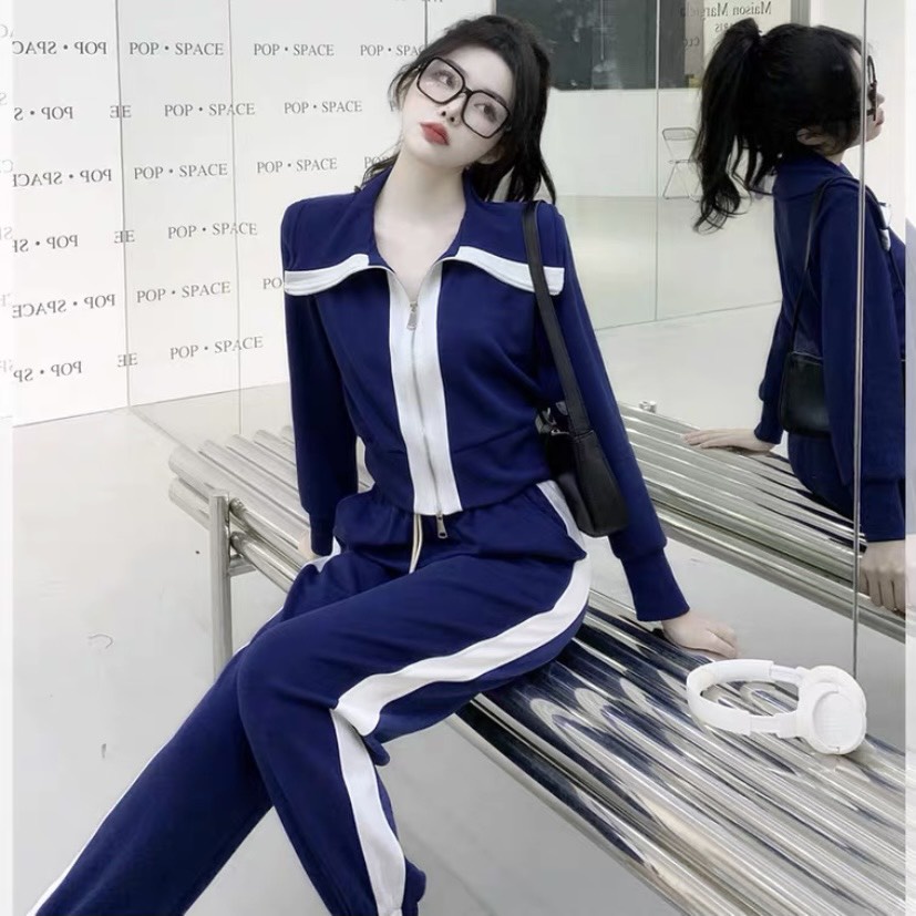 Set bộ thể thao nữ cổ thủ thuỷ siêu đẹp,chất umi dầy đanh mịn, phối vải cực xinh, khoá sịn sò from dưới 60kg.TĐ28