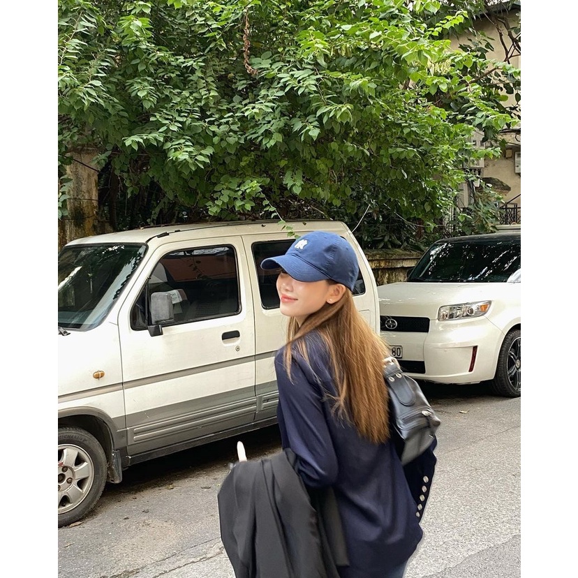 Áo sơ mi lụa dài tay măng séc biến kiểu cúc khảm trai Unleashedvn June Silk Top