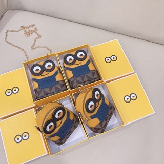 Túi Minions đeo chéo kèm hộp