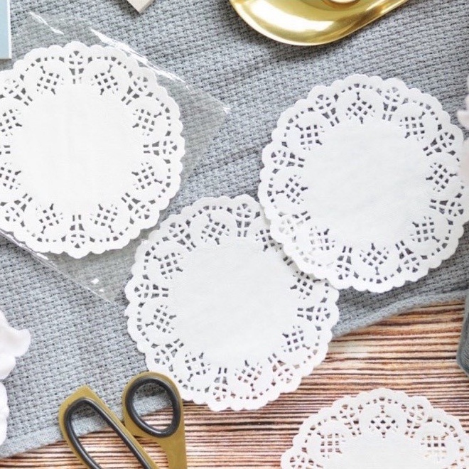 Gói 140 tờ Giấy nến đục lỗ viền hoa văn size 21cm, Giấy nến tròn lót xửng hấp, nồi chiên không dầu, hấp bánh bao