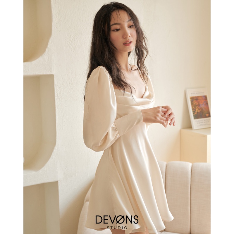 Đầm xòe ngắn cut out Pearly Dress - DEVONS STUDIO