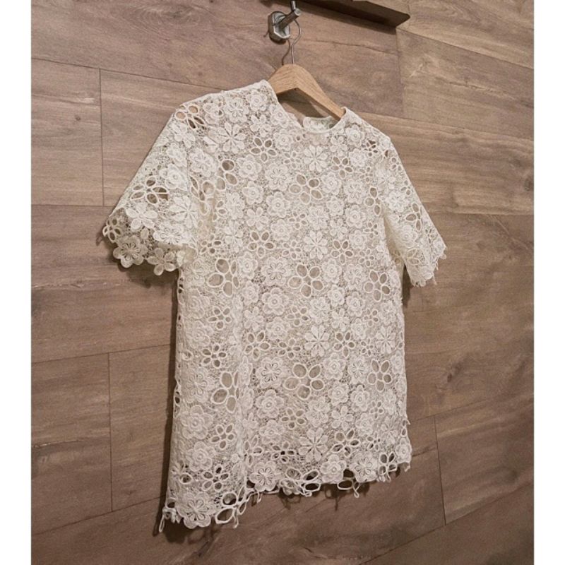 Vải ren sợi hoa có lỗ hàng loại một có trắng và kem