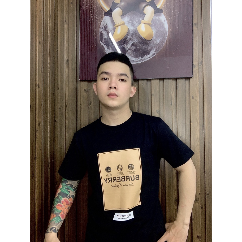 ÁO THUN IN Ô MÀU VÀNG BUBERRY 2022