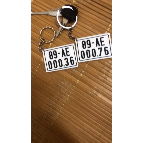 Móc khóa biển số xe in theo yêu cầu - Chất liệu mica