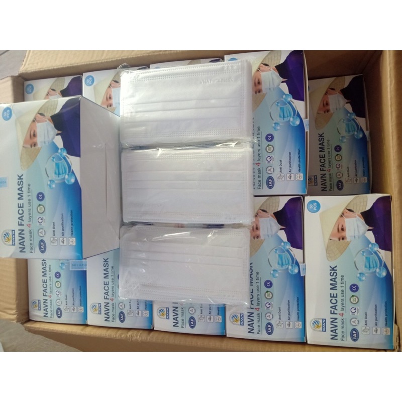 Khẩu trang y tế , 4 lớp , giấy kháng khuẩn , màu xám , trắng và xanh .