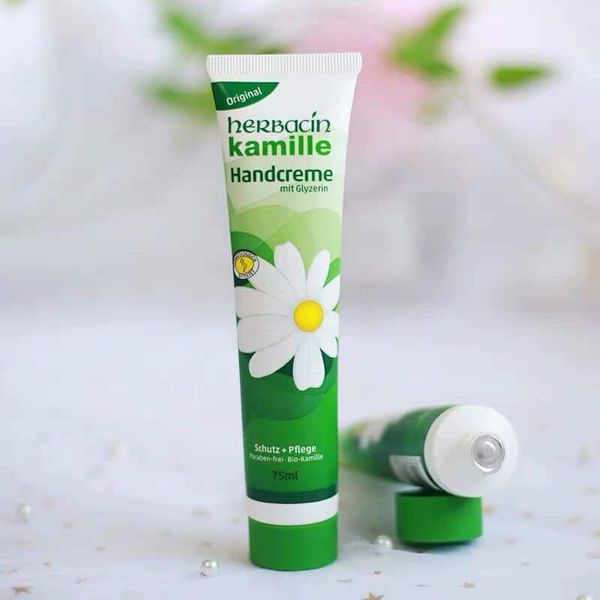 Kem dưỡng da tay Herbacin Kamille của Đức 75ml