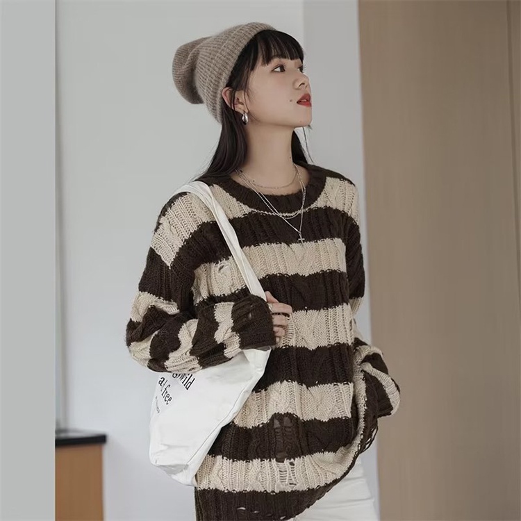 IELGY    Áo sweater Dáng Rộng Họa Tiết Kẻ Sọc Màu Sắc Tương Phản Thời Trang Cho Nữ