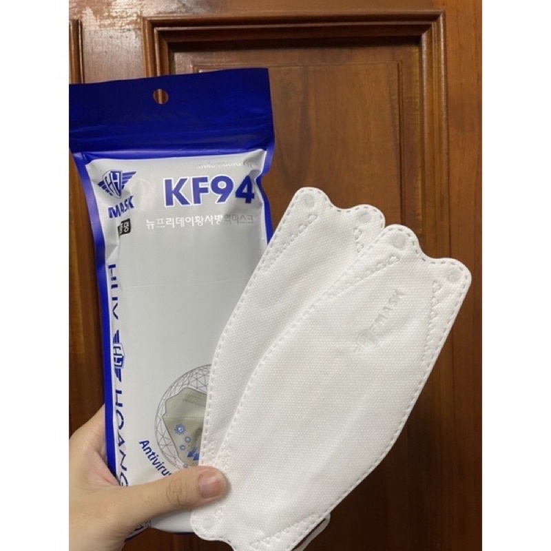 Thùng 300 chiếc khẩu trang KF94, khẩu trang y tế HUY HOÀNG 4 lớp chiếc chống nắng, chống tia UV.