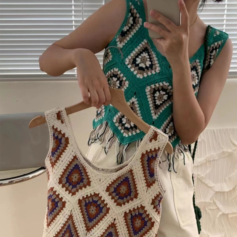 Áo Croptop Sát Nách Cổ Tròn Dáng Rộng In Họa Tiết Hình Học Nhiều Màu Sắc Phối Tua Rua Thời Trang Đi Biển Cho Nữ