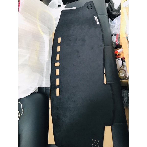 Thảm taplo Huyndai Accent 2019-2022