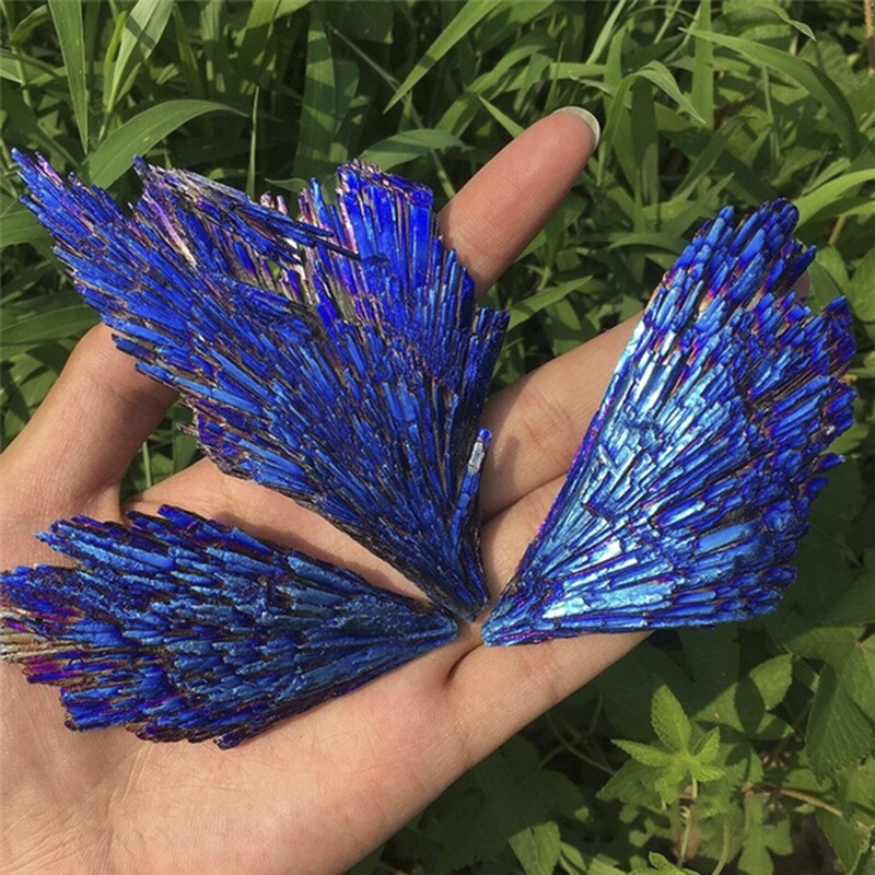 Đá Thạch Anh Tự Nhiên Mạ Điện Hình Lông Công Màu Đen