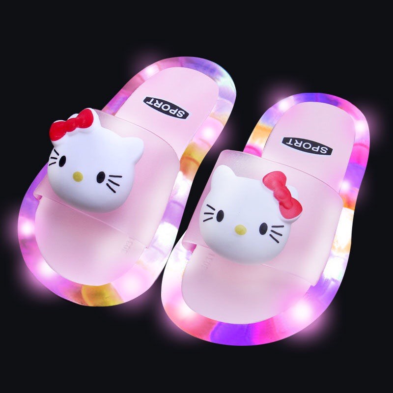 Dép quai ngang đế gắn đèn LED độc đáo cho bé