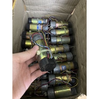 Động cơ giảm tốc 12V-24V siêu khỏe.