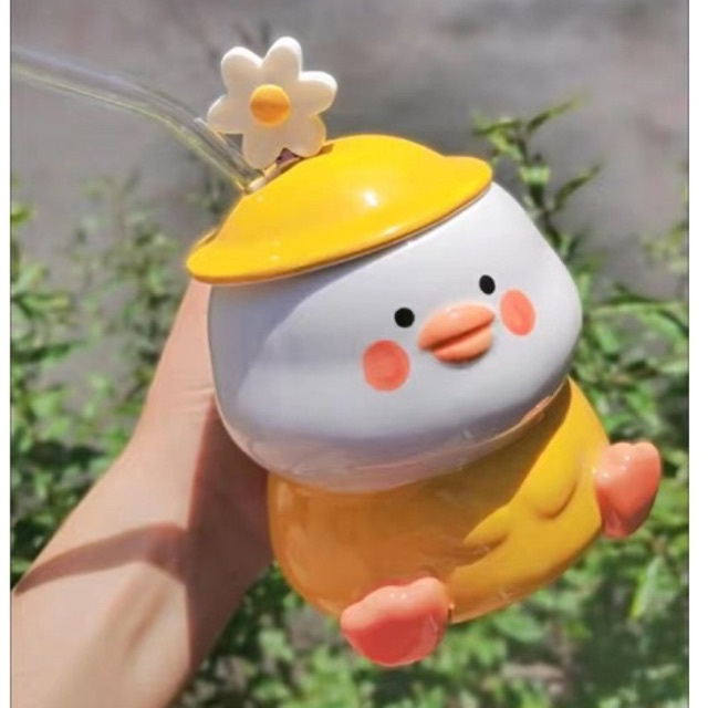Cốc sứ hình chú vịt đáng yêu, ly sứ kèm thìa hoa cúc và ống hút thuỷ tinh