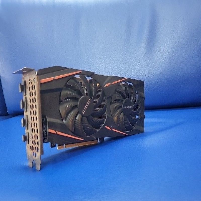 Card màn hình gigabyte rx 570 8gb