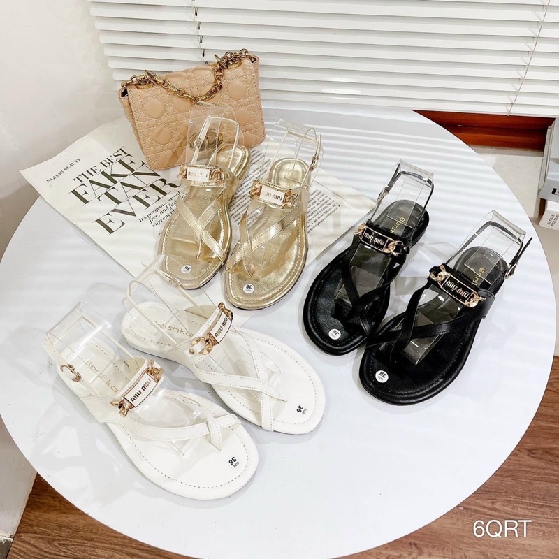 Sandal Bệt Xỏ Ngón Khoá Siêu Sang Êm Đẹp