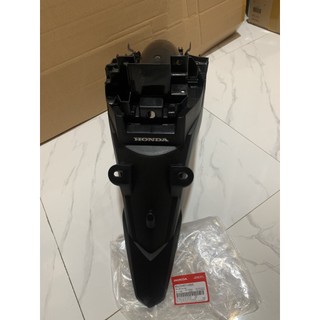 Chắn bùn sau - đuôi bắt biển honda wave blade số. 80110k57v00zc